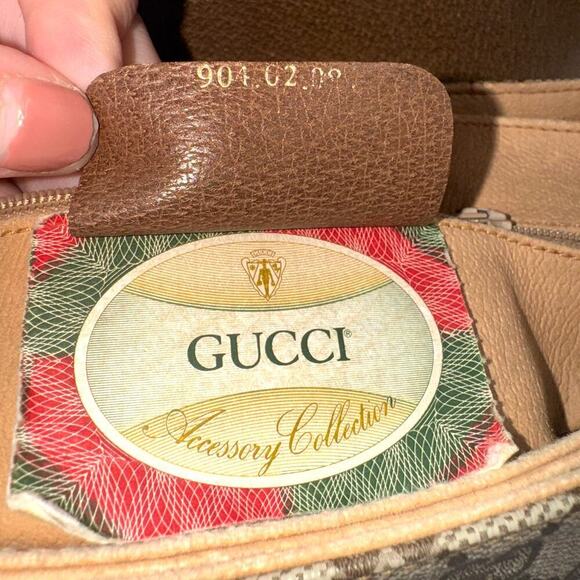 Gucci Vintage‎ GG Monogram Supreme Sherry Line Flap Adjustable Crossbody Bag - Picture 12 of 16